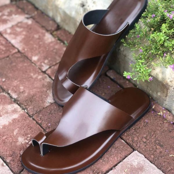 Minimalist Toe-Ring Leather Sandal — "The Urban Nomad"