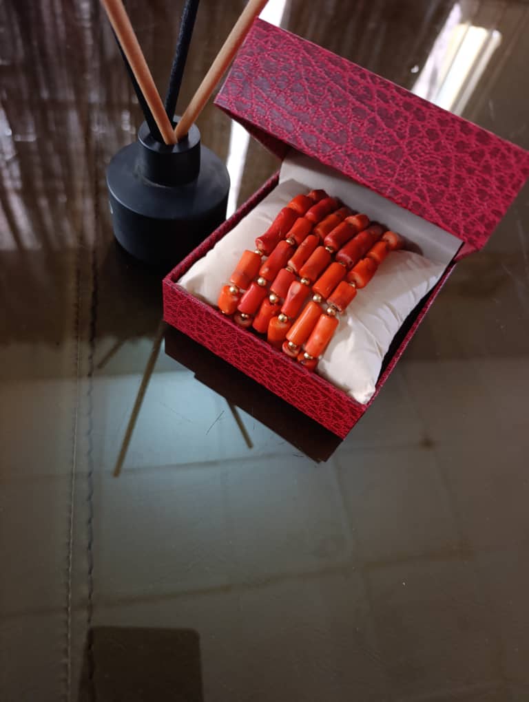 The Coral Crown Bead