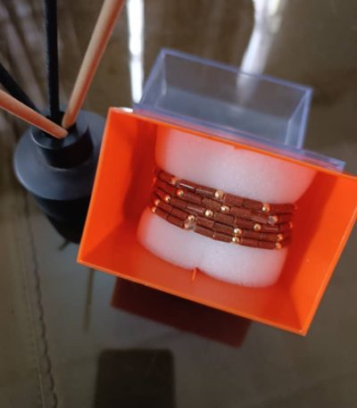 Wide Multi-Row Coral Stretch