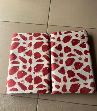 Red eyes batik