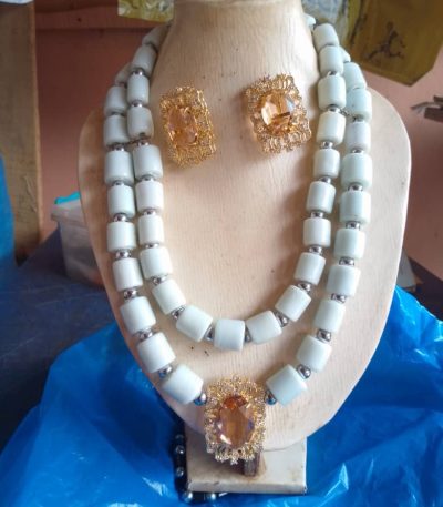 Shining Blue Bead for the Noble